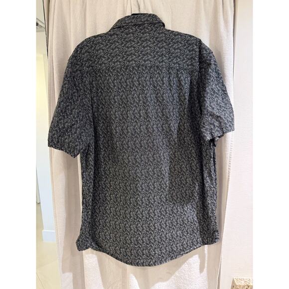 Thomas Sterling London Men's S/S Dress Shirt XL Black Geometric NWOT - Picture 3 of 4